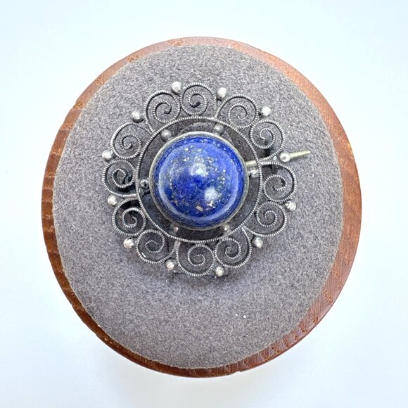VTG Silver Tone Lapis Lazuli Bezel Set Scroll Design Brooch Size 1" Length - Picture 1 of 7